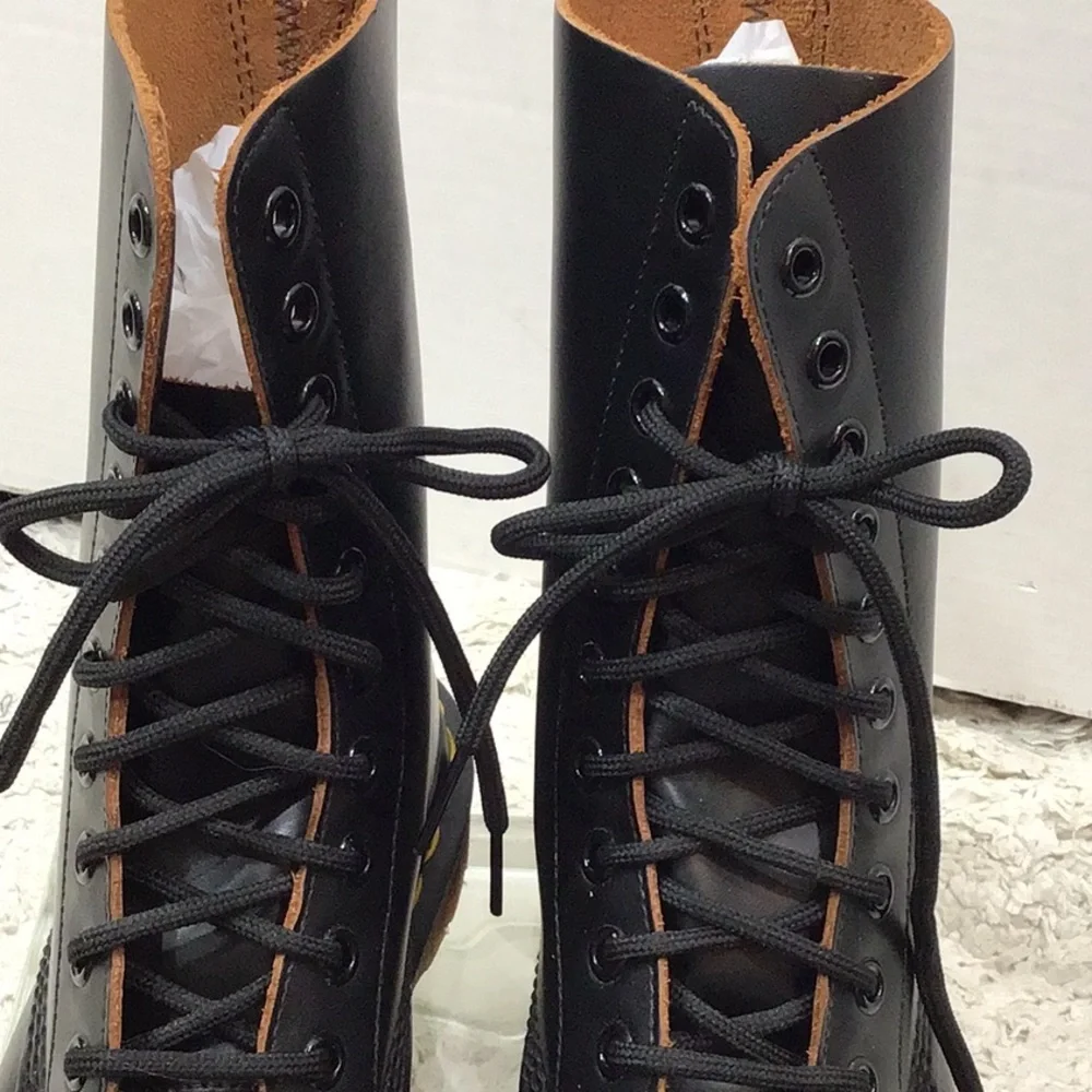 Dr. Martens Black leather 1490 made in England moto boots 6